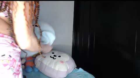 queen_of_m111lk online show from November 2025 02:21:01 AM