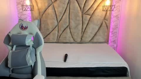   online show from January 2025 11:24:01 AM