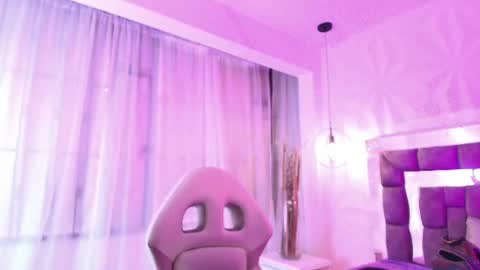 Snapshot of queen_perla_ chatting on June 2026 12:26:02 PM online show from June 2026 12:26:02 PM