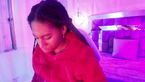 Snapshot of queen_perla_ chatting on June 2026 12:39:01 PM online show from June 2026 12:39:01 PM
