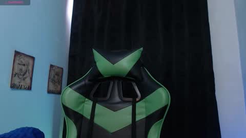 Snapshot of queen_salomme chatting on October 2025 11:53:02 AM queen_salomme online show from October 2025 11:53:02 AM