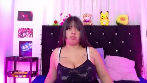 Snapshot of queen_salomme chatting on October 2025 11:55:02 AM queen_salomme online show from October 2025 11:55:02 AM