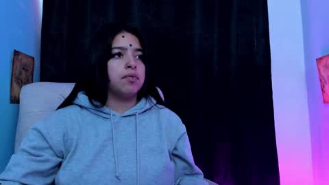 Snapshot of queen_salomme chatting on November 2025 08:25:02 PM queen_salomme online show from November 2025 08:25:02 PM