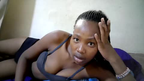 Snapshot of queen_slender chatting on June 2026 02:30:01 PM queen_slender online show from June 2026 02:30:01 PM