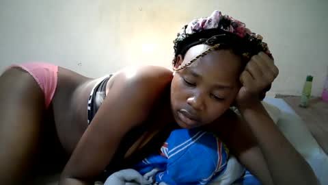 Snapshot of queen_slender chatting on July 2026 12:03:01 PM queen_slender online show from July 2026 12:03:01 PM