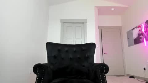 Queen Blaire online show from January 2025 07:59:02 PM