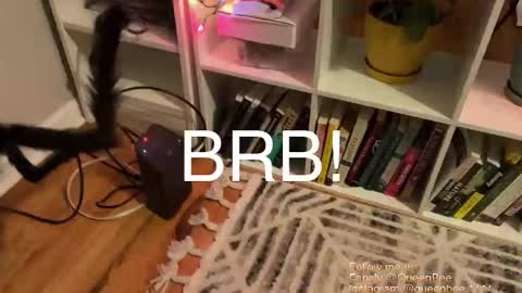 QueenBee online show from December 2025 01:48:02 AM