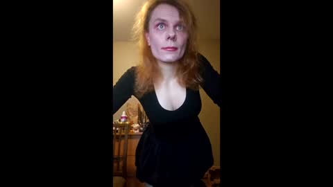 queenbitchholly online show from March 2026 11:43:01 PM