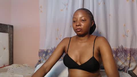 queenchloe1 online show from June 2026 05:36:02 PM