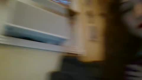 queencrimsonlvx online show from April 2026 02:01:01 AM