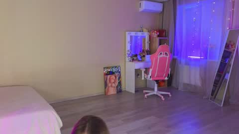 Nelly  INSTA  queenelia  online show from November 2025 12:26:01 PM