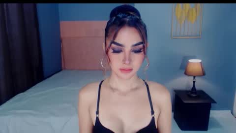 queenemeraldts online show from September 2025 03:07:02 AM