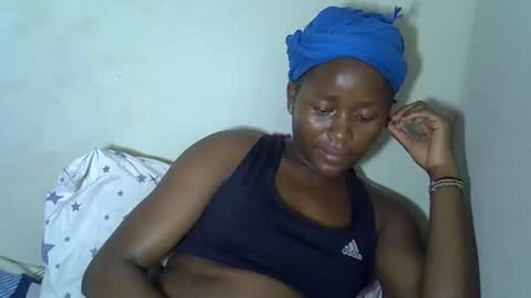 queenlena868103 online show from November 2025 06:13:01 PM