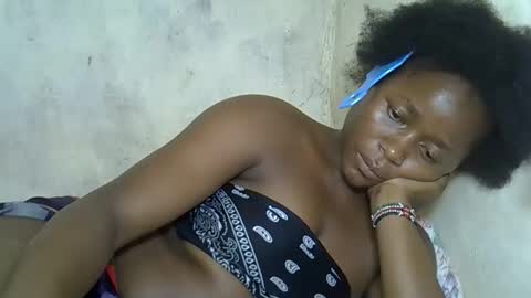 queenlena868103 online show from November 2025 07:04:02 PM