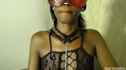 queenmaheliya online show from February 2026 12:07:01 AM