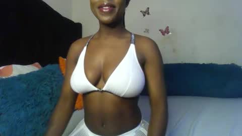 Snapshot of queenmavela_ chatting on February 2026 07:21:02 AM queenmavela_ online show from February 2026 07:21:02 AM