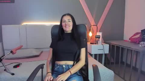 EMILY  online show from December 2024 08:28:02 PM