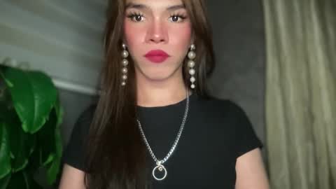 QUEEN online show from March 2026 07:31:01 PM