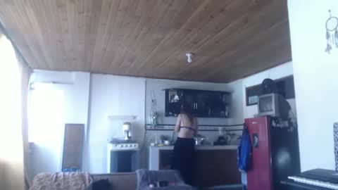 Nico online show from November 2025 09:03:01 PM