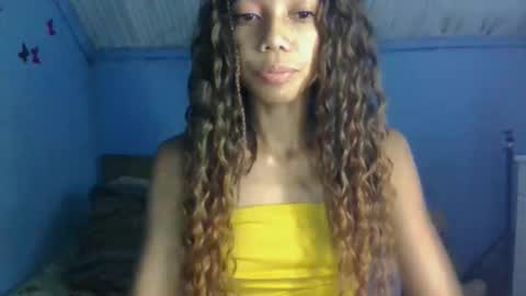 queennih online show from November 2025 07:25:01 PM