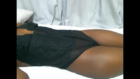 queenninaa online show from February 2026 04:03:02 PM