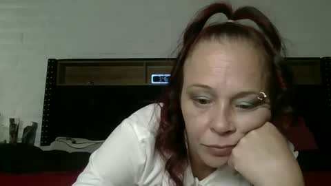 queenofmen69 online show from May 2026 10:45:02 AM