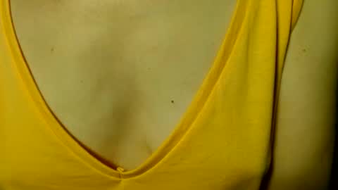 queenoftenderness online show from June 2026 06:51:02 PM