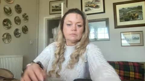 Snapshot of queenp333 chatting on April 2026 07:58:02 AM PrincessP333 online show from April 2026 07:58:02 AM