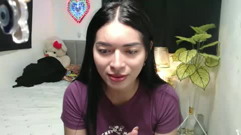 QueenPinay69 online show from November 2025 05:44:01 PM