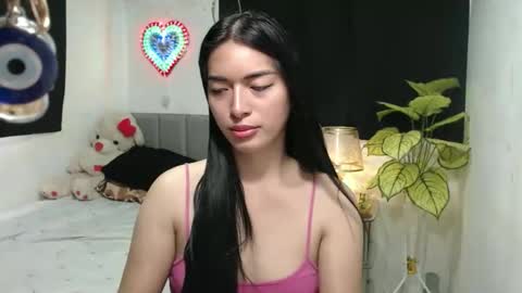 QueenPinay69 online show from November 2025 05:30:02 AM