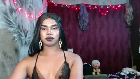 queenpinayebony_xx online show from May 2026 09:47:01 AM