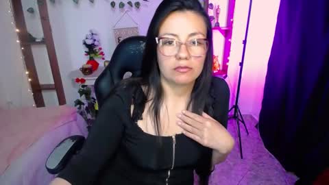 Snapshot of queenrose94 chatting on March 2026 12:45:02 PM queenrose94 online show from March 2026 12:45:02 PM