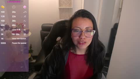 Snapshot of queenrose94 chatting on April 2026 02:01:02 PM queenrose94 online show from April 2026 02:01:02 PM