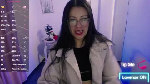 Snapshot of queenrose94 chatting on July 2026 04:46:01 PM queenrose94 online show from July 2026 04:46:01 PM