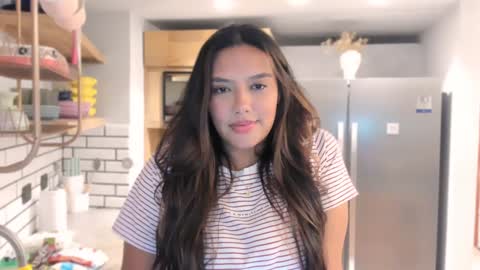 Val  -  online show from December 2024 03:15:02 AM