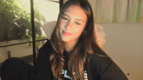 Snapshot of queenv66 chatting on February 2026 03:16:02 AM Val - online show from February 2026 03:16:02 AM