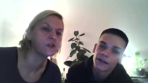 bi is from billy online show from April 2026 06:06:02 PM