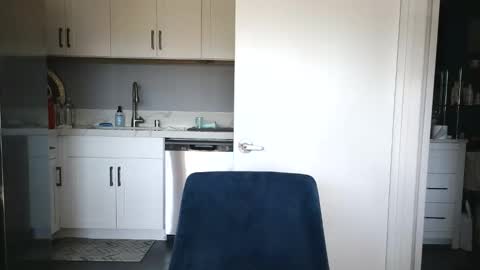 Jim online show from October 2025 09:16:01 PM