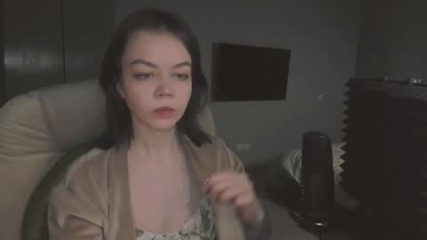 Snapshot of quietluxury chatting on January 2026 05:27:02 PM quietluxury online show from January 2026 05:27:02 PM