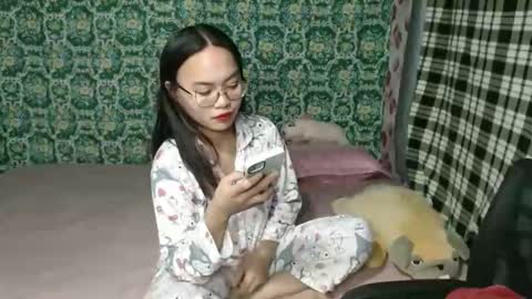 Quinne online show from December 2025 06:18:01 AM