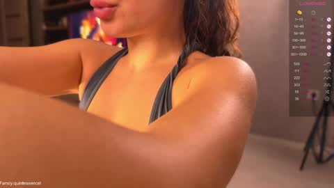 Snapshot of quintessencel chatting on November 2025 03:26:02 PM Next stream December 1 FANSLY Loxrye online show from November 2025 03:26:02 PM