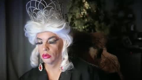 ViVaLuvLicious online show from January 2025 12:49:02 AM