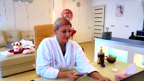 Snapshot of rabbits_couple chatting on February 2025 08:44:02 AM Jess John online show from February 2025 08:44:02 AM