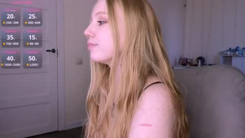 Snapshot of rabbyasti chatting on April 2026 05:16:01 PM Rebecca Becc online show from April 2026 05:16:01 PM