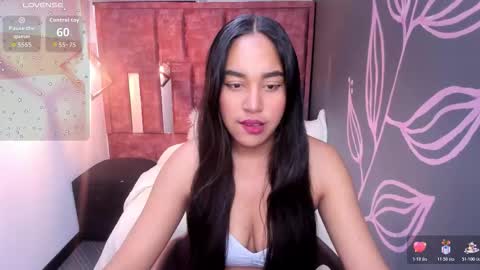 Rachel Jonees online show from November 2025 11:42:02 AM