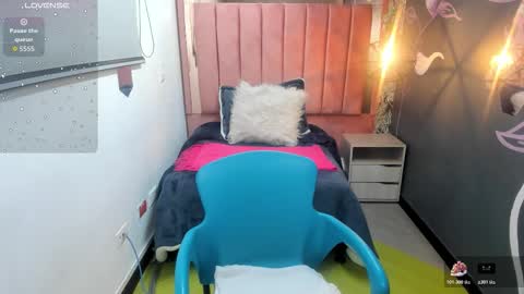 Rachel Jonees online show from November 2025 12:17:01 PM