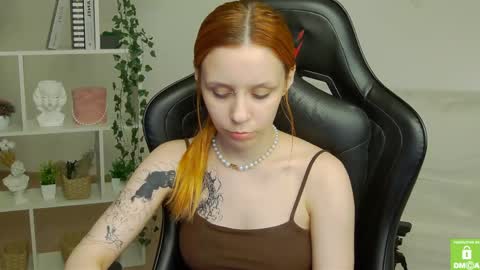 rachel__lips online show from June 2026 08:45:01 PM