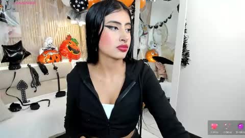 RACHEL ES online show from October 2025 04:49:01 AM