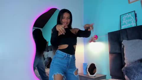  RACHEL  online show from February 2025 11:25:01 AM