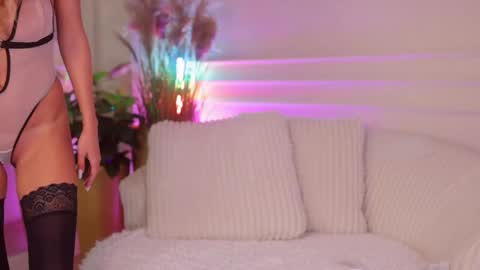 Snapshot of rachel_quinn_ chatting on June 2026 03:50:02 AM rachel_quinn_ online show from June 2026 03:50:02 AM